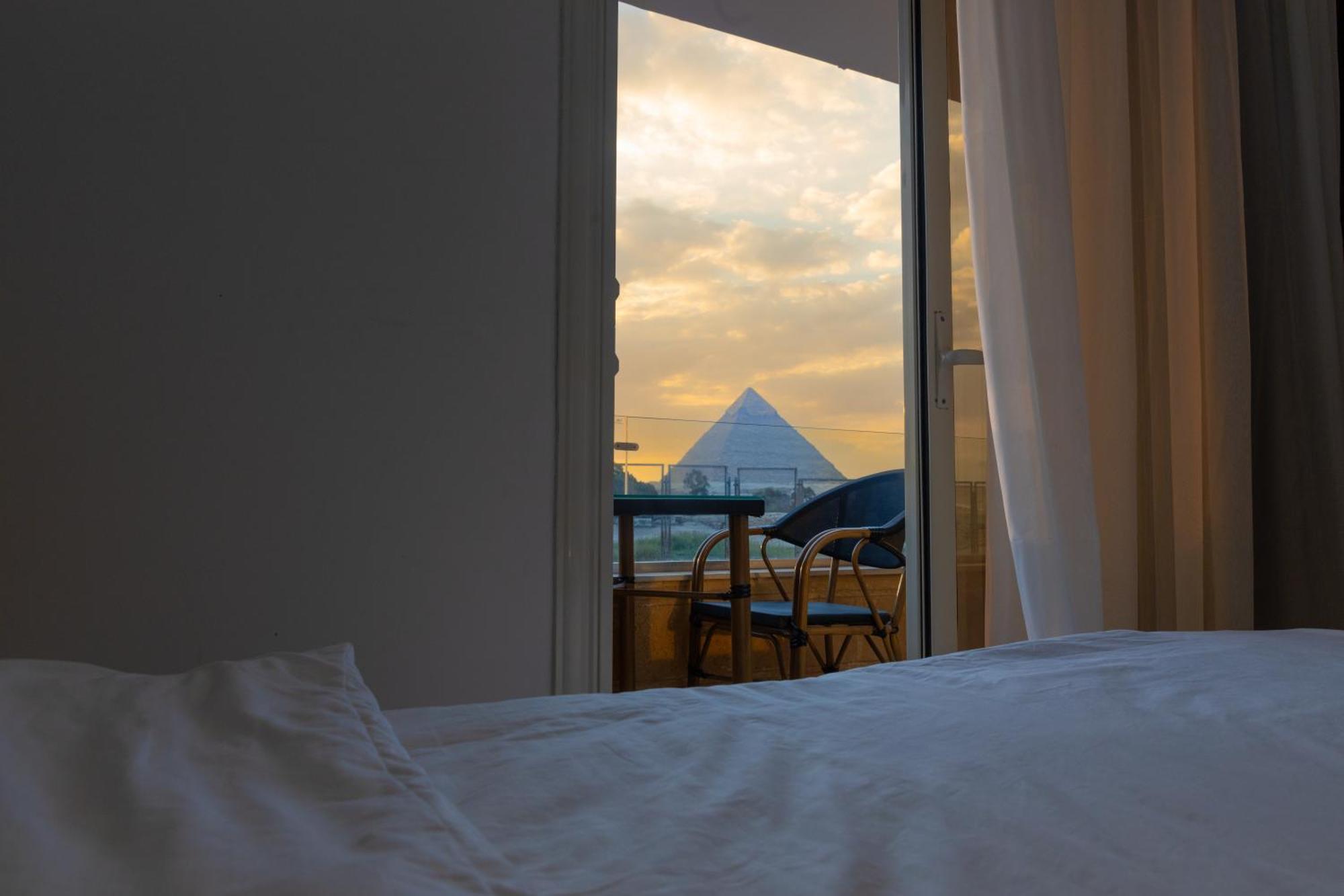 Pyramids Land Palace Kafret el-Gabal エクステリア 写真